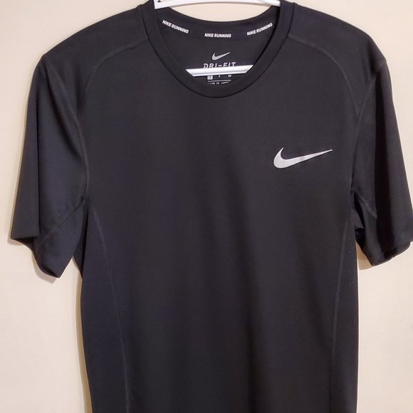 Nike Dri-Fit Running shirt - Picture 1 of 3